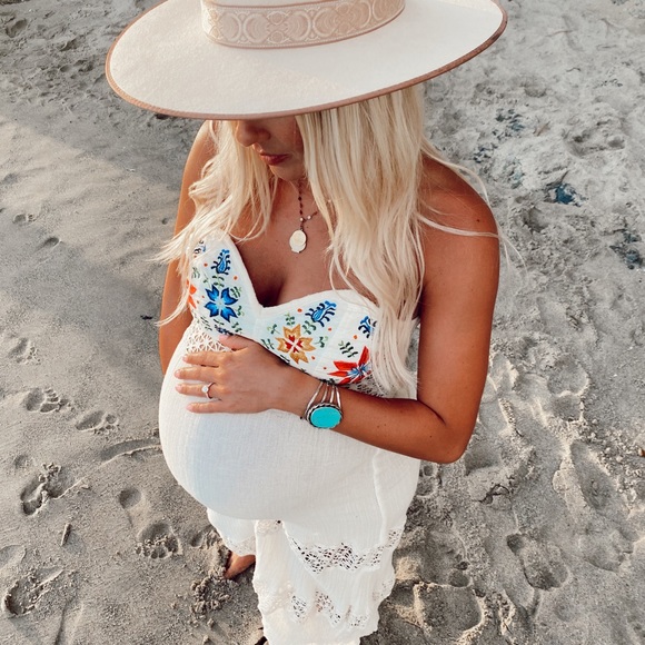 Meet your Posher, Channing - Picture 6 of 7